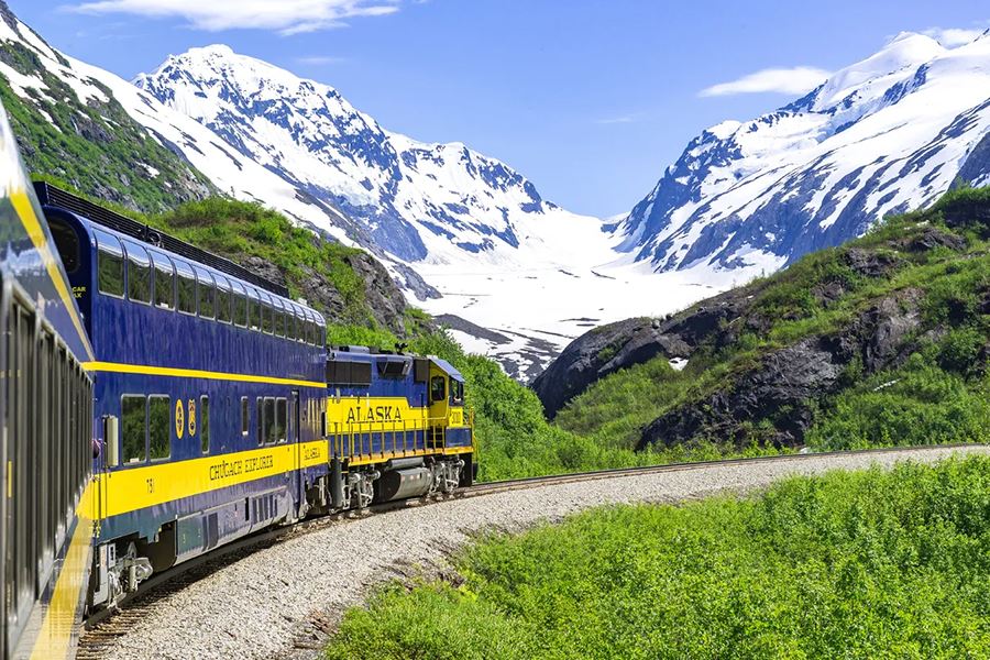 Alaska-Railroad-train-passes-Bartlett-Glacier.jpg